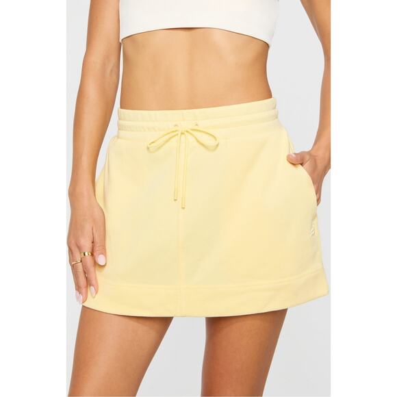 Fabletics Year Round Terry Mini Skirt Butter Yellow NWT Size Small - Picture 1 of 5